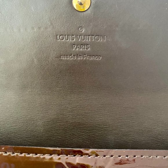 Louis Vuitton Sarah Wallet - Picture 9 of 12